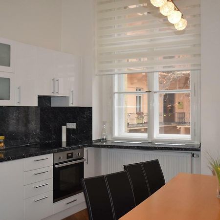 Tiva Downtown Apartments Прага Экстерьер фото