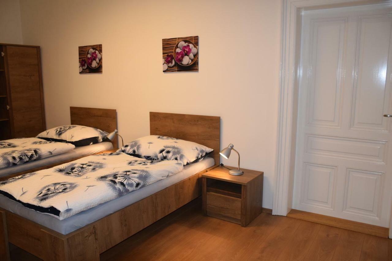 Tiva Downtown Apartments Прага Экстерьер фото
